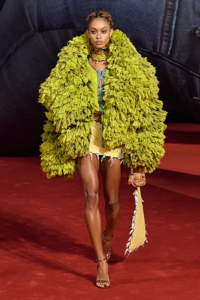 Look 65